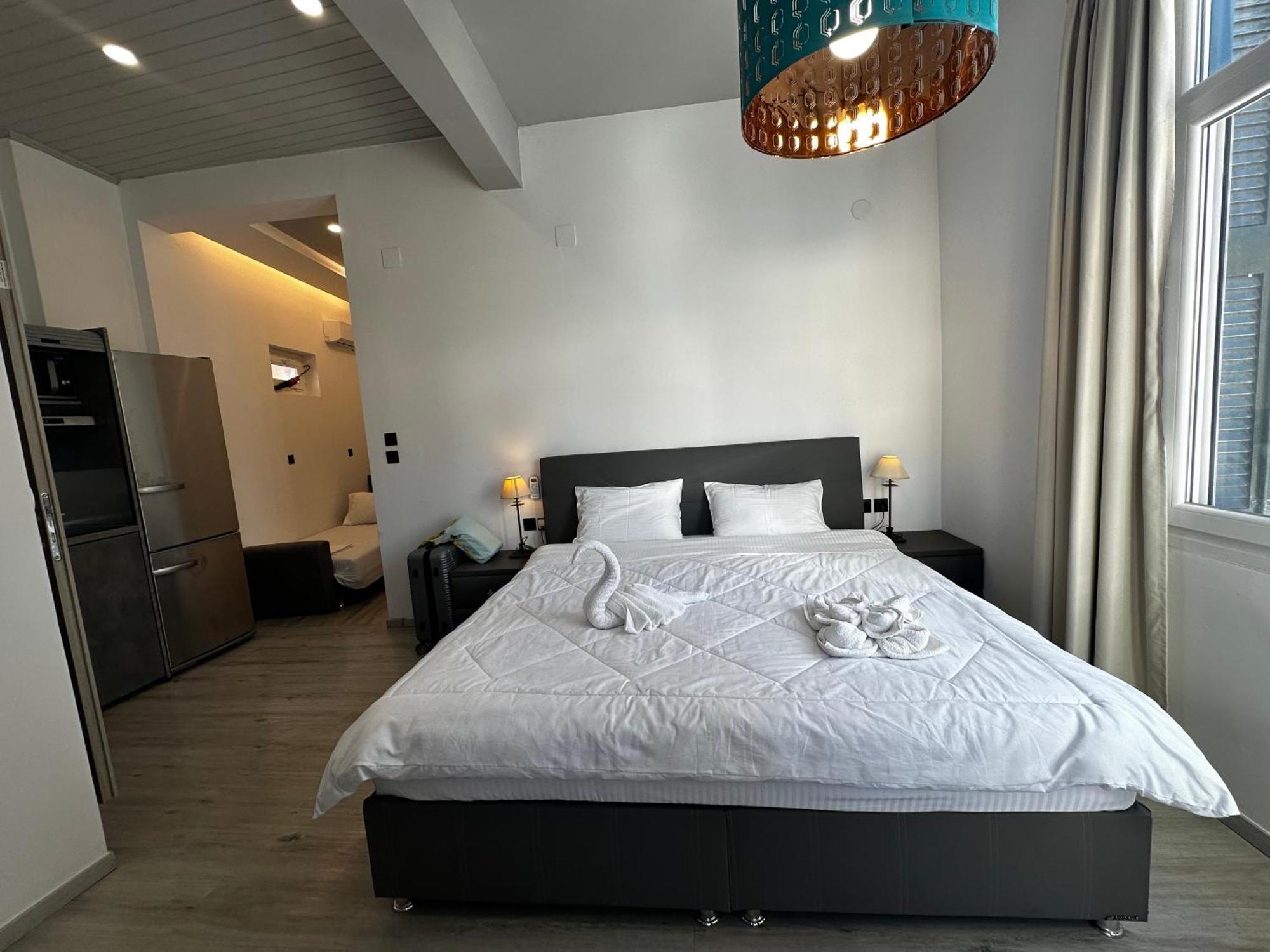 Travelers Luxury Suites, Studios & Apartments Korfu Dış mekan fotoğraf