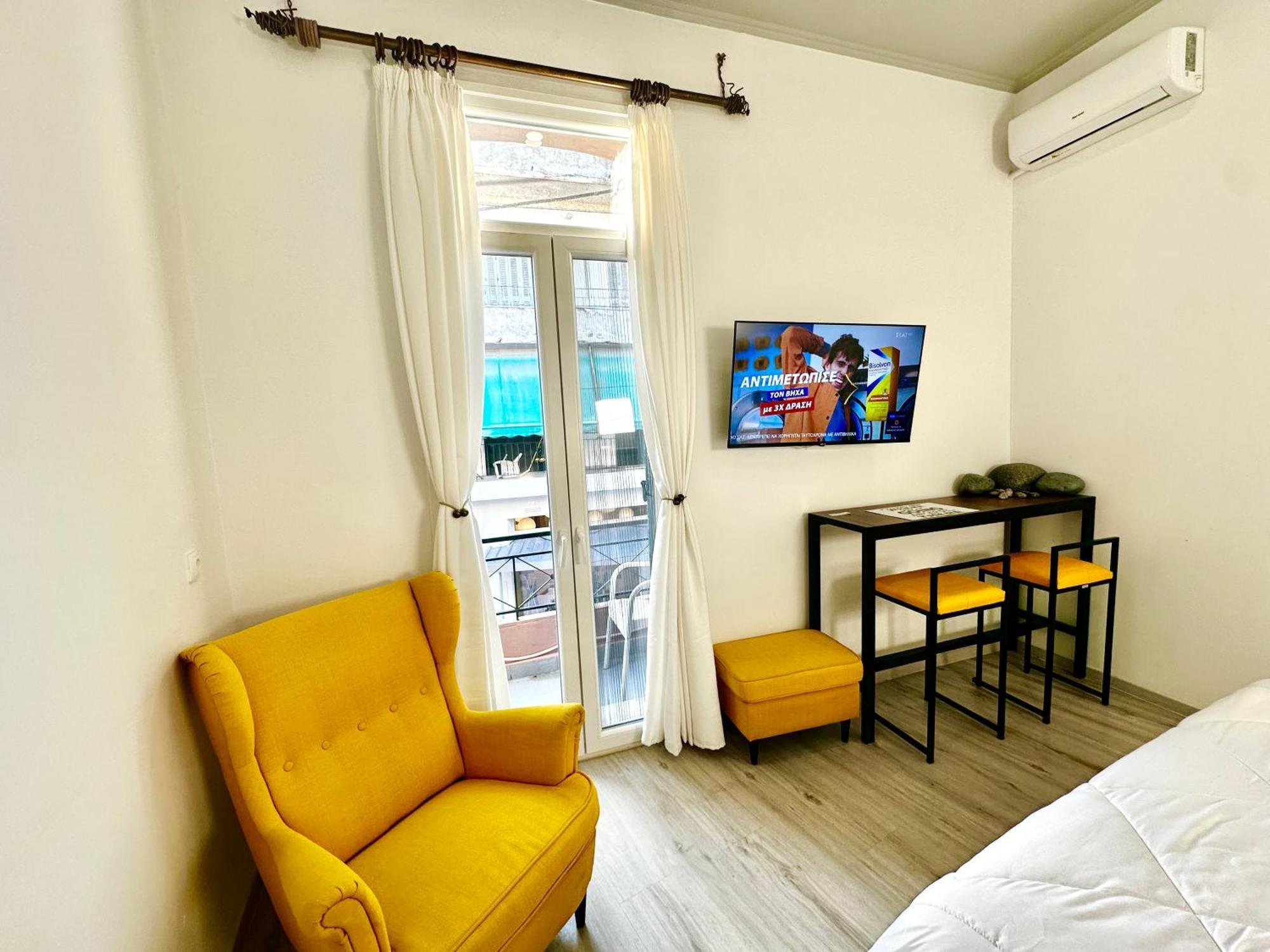 Travelers Luxury Suites, Studios & Apartments Korfu Dış mekan fotoğraf