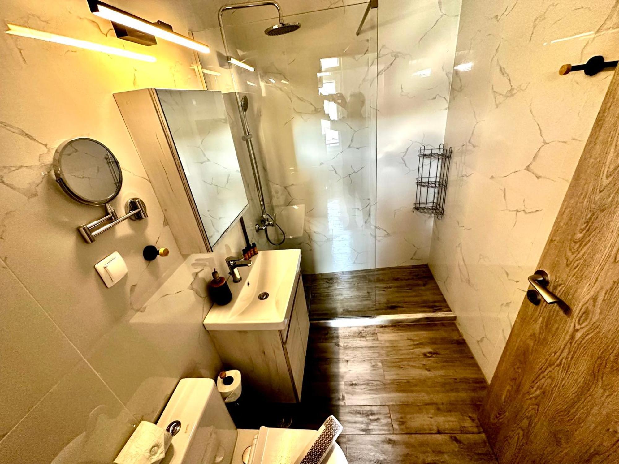 Travelers Luxury Suites, Studios & Apartments Korfu Dış mekan fotoğraf